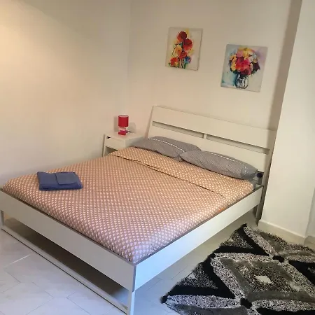 La Casa Di Nora Holiday home *